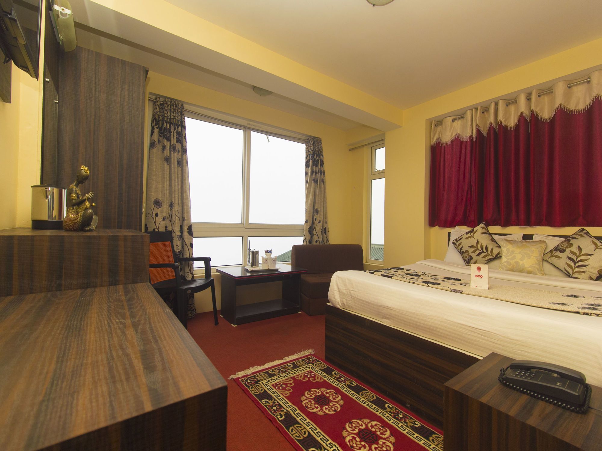Oyo 4516 Golden Wind Horse Hotel ดาร์จีลิง ภายนอก รูปภาพ