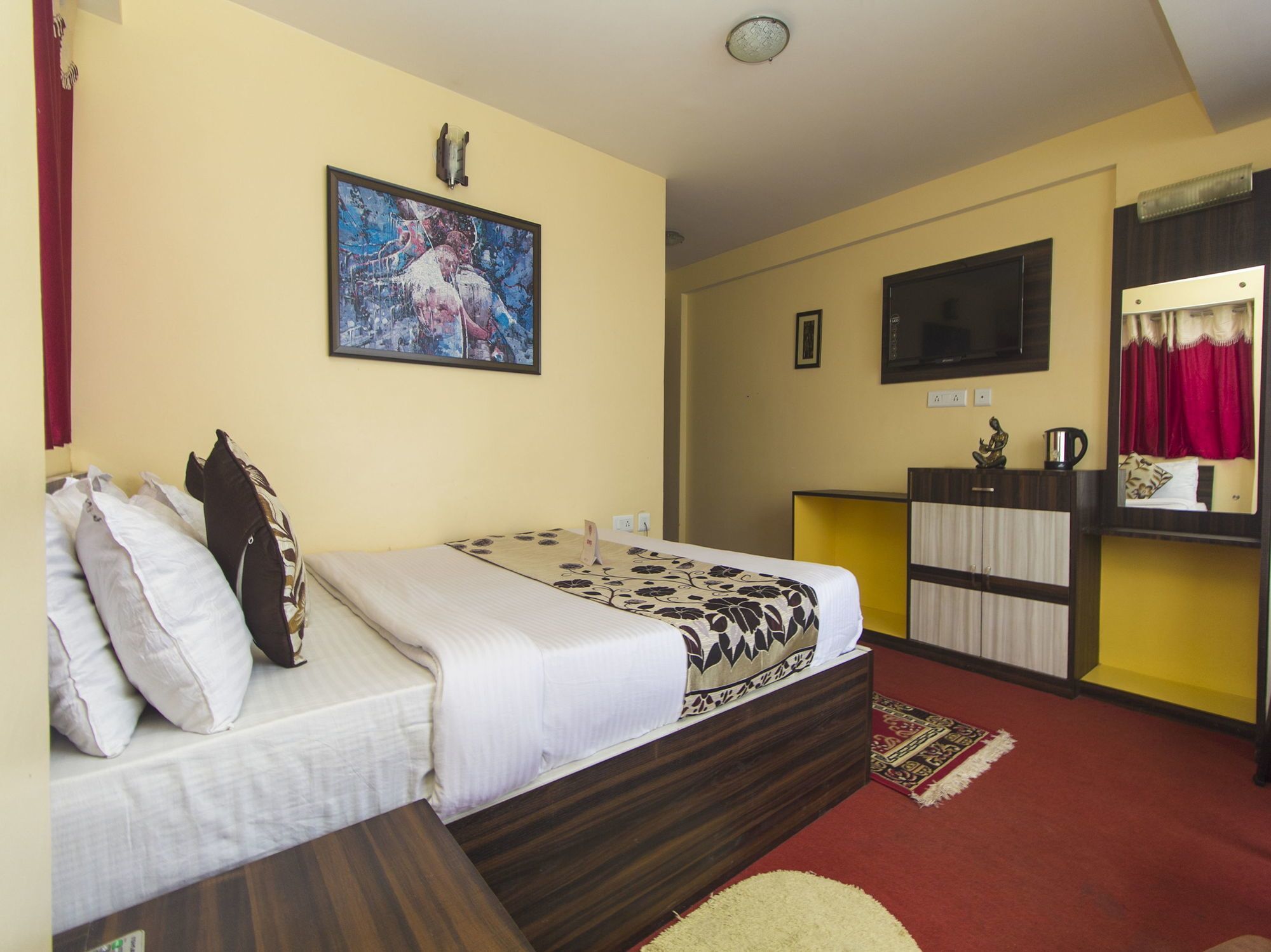 Oyo 4516 Golden Wind Horse Hotel ดาร์จีลิง ภายนอก รูปภาพ