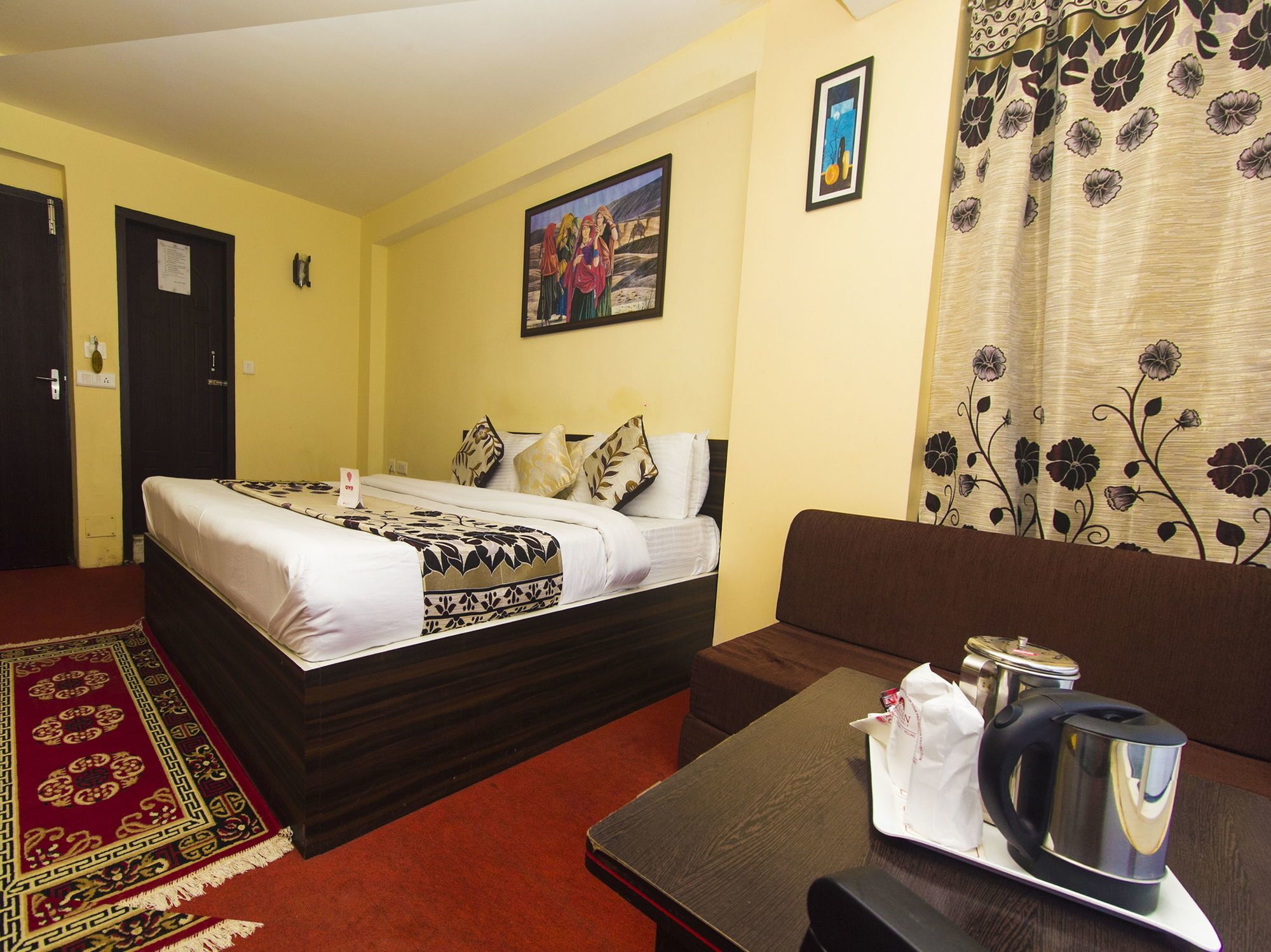 Oyo 4516 Golden Wind Horse Hotel ดาร์จีลิง ภายนอก รูปภาพ