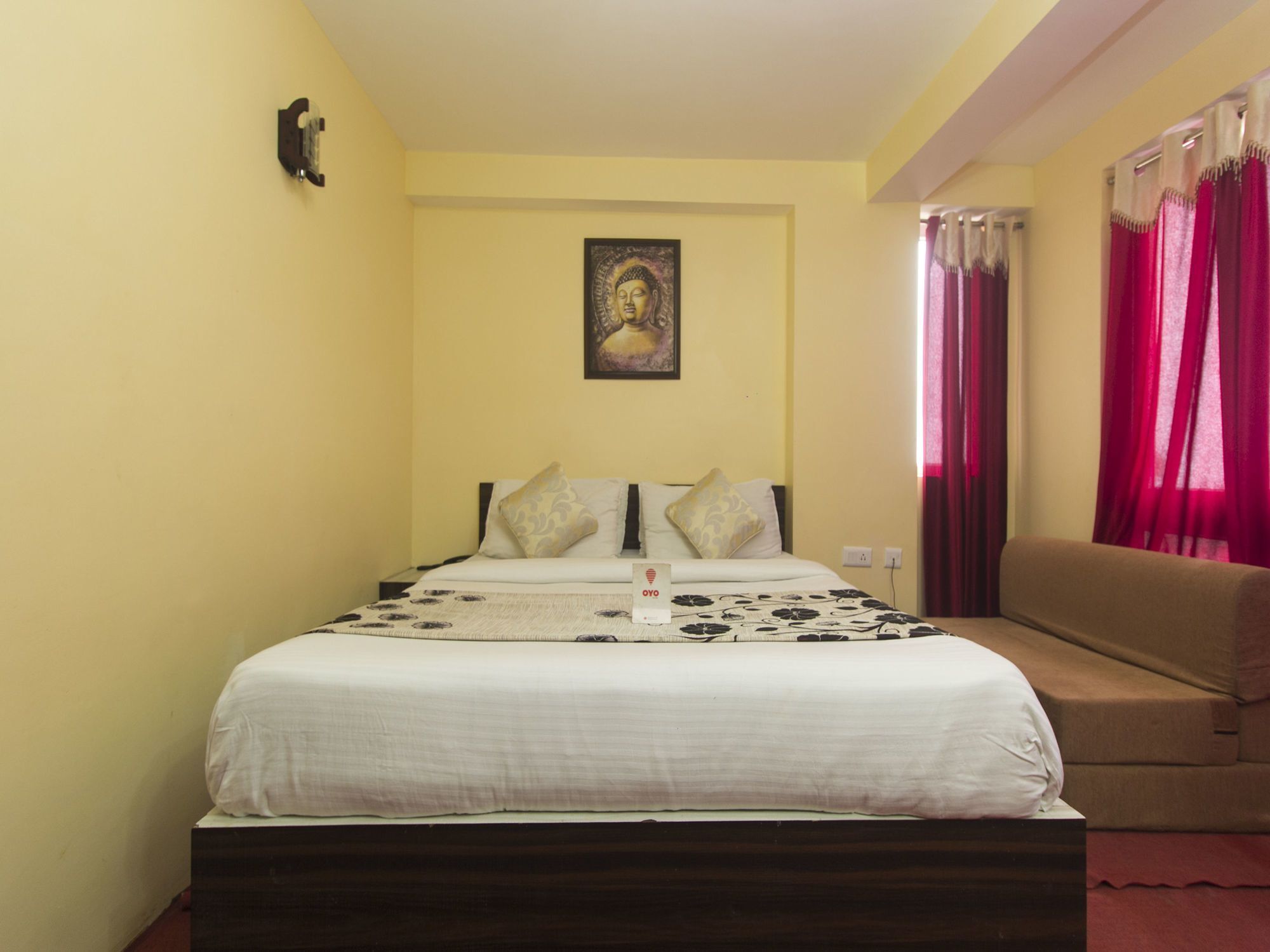 Oyo 4516 Golden Wind Horse Hotel ดาร์จีลิง ภายนอก รูปภาพ